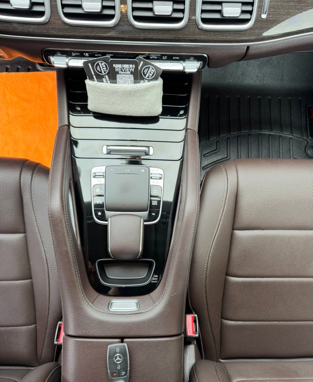Detailing photo